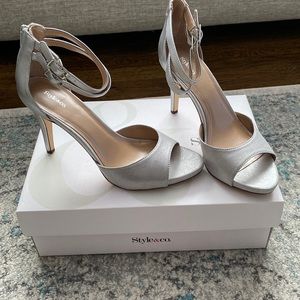 Silver platform heel size 8